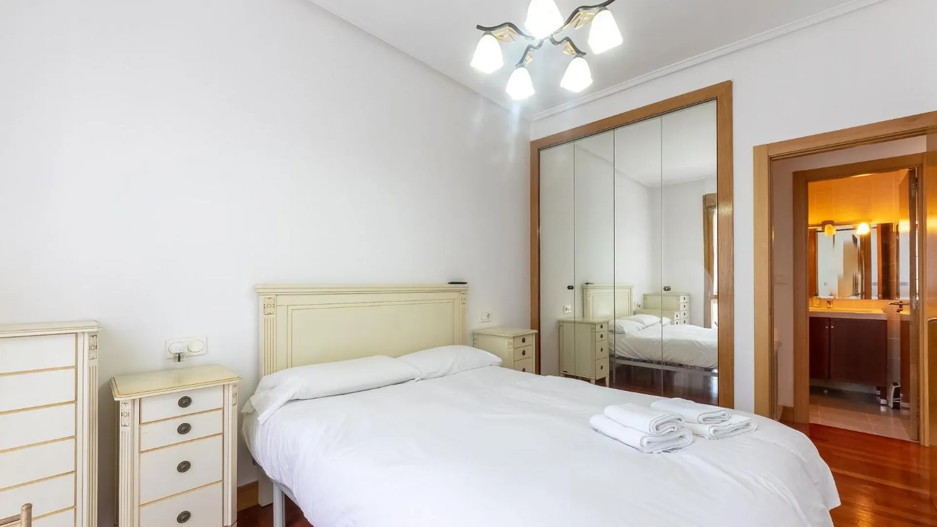 Apartment Bilbao Bec With Parking By Aston Rentals Barakaldo