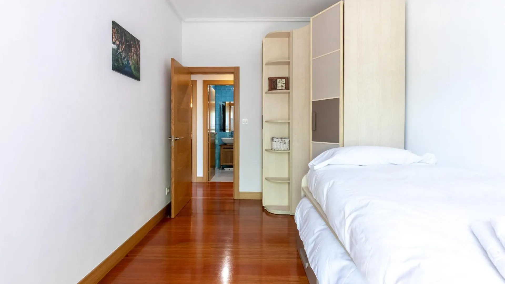 Bilbao Bec With Parking By Aston Rentals Barakaldo 0*,